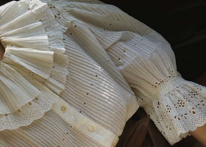 Воротник Питера Пэна: модный тренд сезона весна-лето 2020