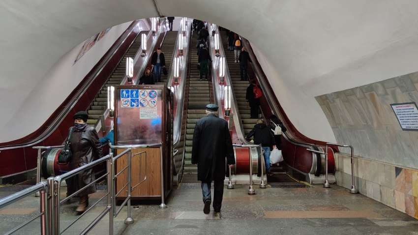 В Киеве готовятся возобновить работу метро, - источник 