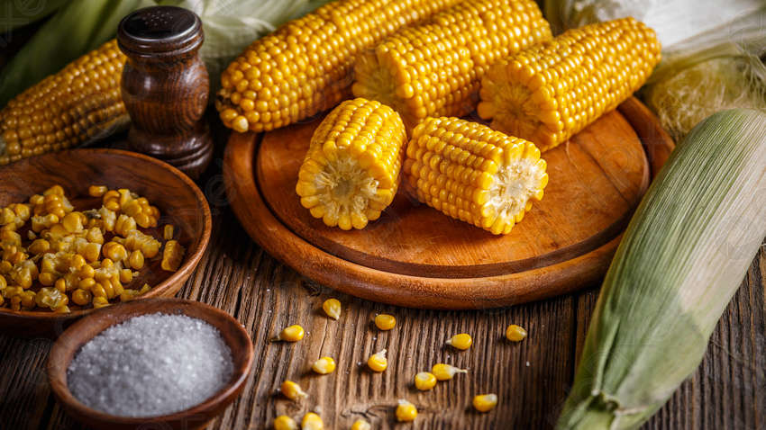 Найшвидший спосіб: готуємо кукурудзу за 5 хвилин