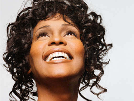 Життя і кар'єру легендарної Вітні Х'юстон покажуть в кіно