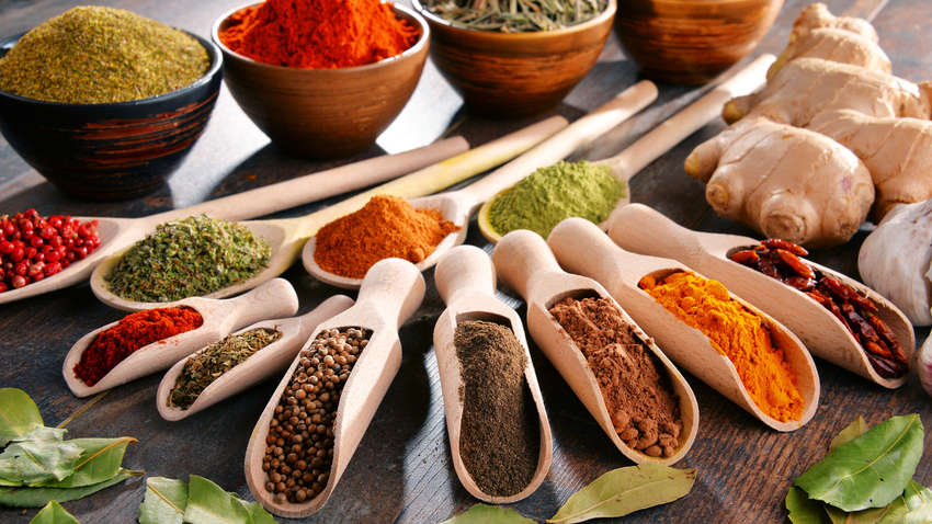 Названы специи, которые ускоряют процесс похудения
