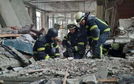 Окупанти накрили вогнем Харків: сильні руйнування, розпочалася рятувальна операція