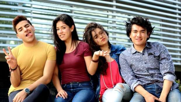 Шокуючі данні опитування: чи готова європейська молодь захищати свої країни під час війни 