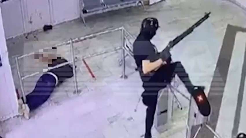 Стрельба в Перми: появилось полное видео расстрела учеников в университете