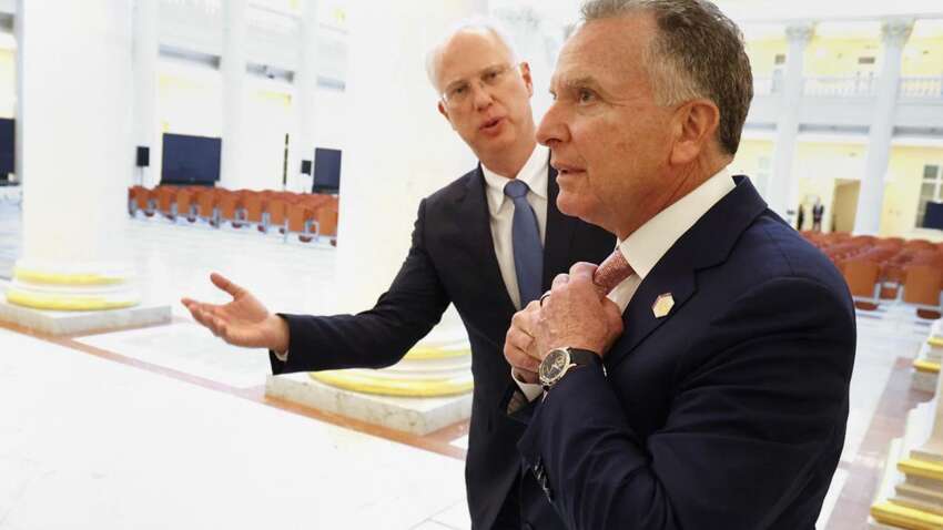 У Трампа сообщили о встрече с посланниками Путина: о чем договорились