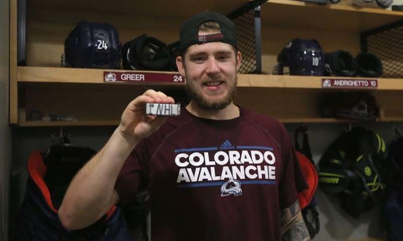 Игроки НХЛ учинили драку у ночного клуба