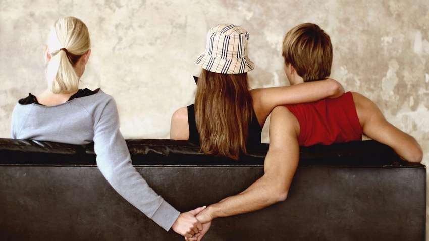 Що психологи говорять про подружню зраду 