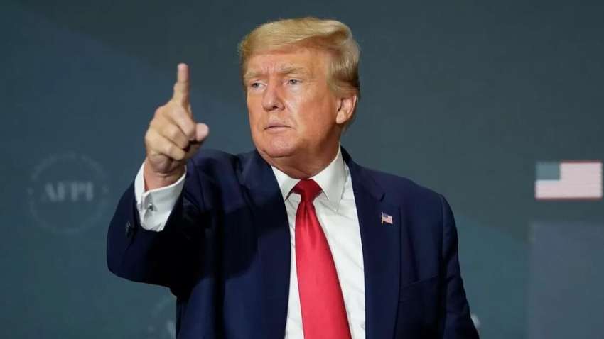 СМИ узнали главный козырь Трампа в борьбе з Гаррис за пост президента США