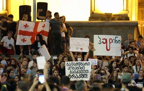 У Грузії поновилися протести