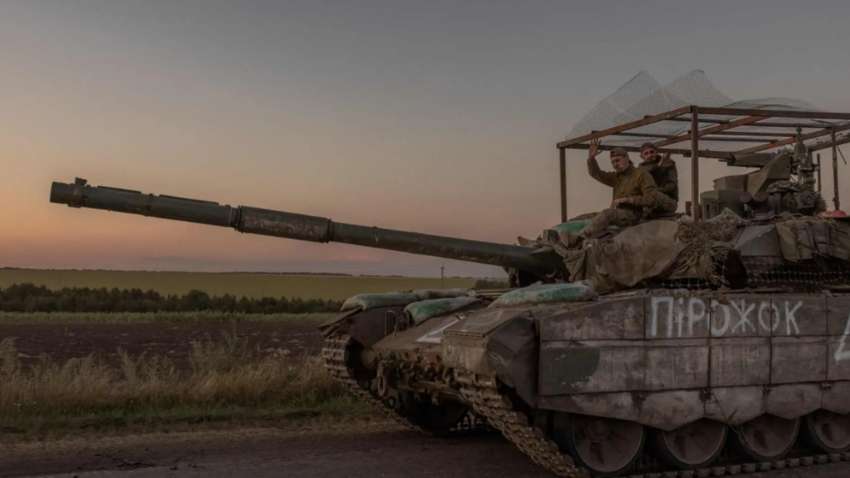 Українці зі зброєю Путіна воюють з армією РФ в Курській області