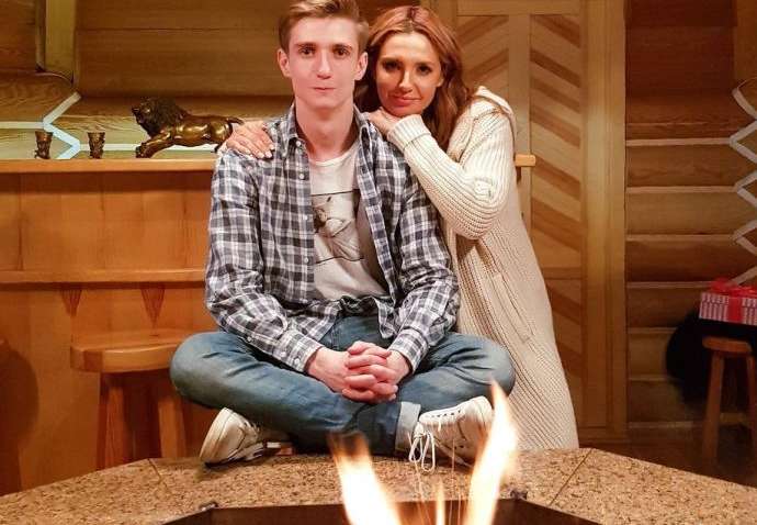 «У цьому році у тебе з'явився конкурент»: Оксана Марченко зворушливо привітала сина з Днем народження