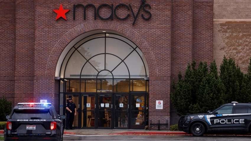 В США в ТРЦ застрелили двух человек: что известно об инциденте