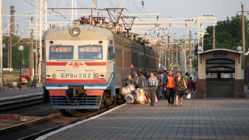 В Укрзализныце рассказали, когда и в каких регионах начнут курсировать пригородные поезда