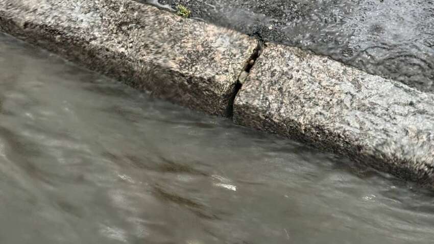 Одеса катастрофічно тоне: місто паралізовано 