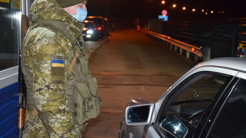 У МЗС розповіли, з яких країн можна дістатися України на авто