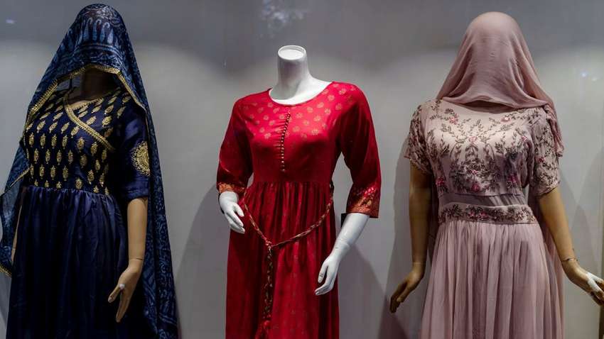 Запрещенные исламом идолы: "Талибан" приказал отрубить манекенам головы