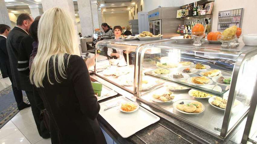 Депутатский обед: какие цены предлагает столовая Верховной Рады