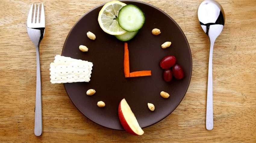 Дієтологи розповіли, чи можна їсти після 18.00