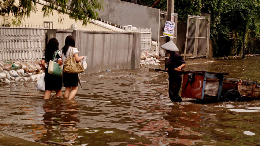 В Індонезії два острови пішли під воду: рівень води продовжує підвищуватися