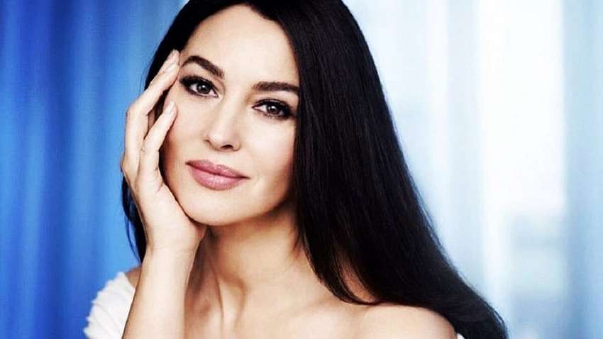 В елегантному образі з невідомим молодиком - Моніка Беллуччі вразила новими фото