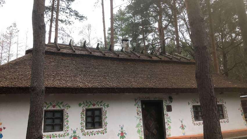 Життя під обстрілами: етнографічному комплексу на Київському районі потрібна допомога в утриманні тварин