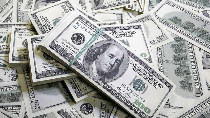 Доллар в Украине подорожал на 1 копейку