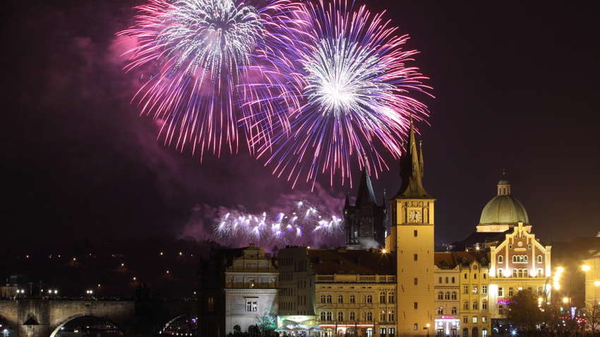 Прага відмовилася від новорічних салютів