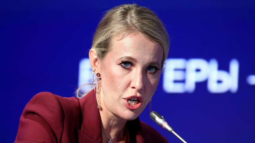 Собчак терміново, обдуривши силовиків, втекла з Росії: відома причина(ВІДЕО)