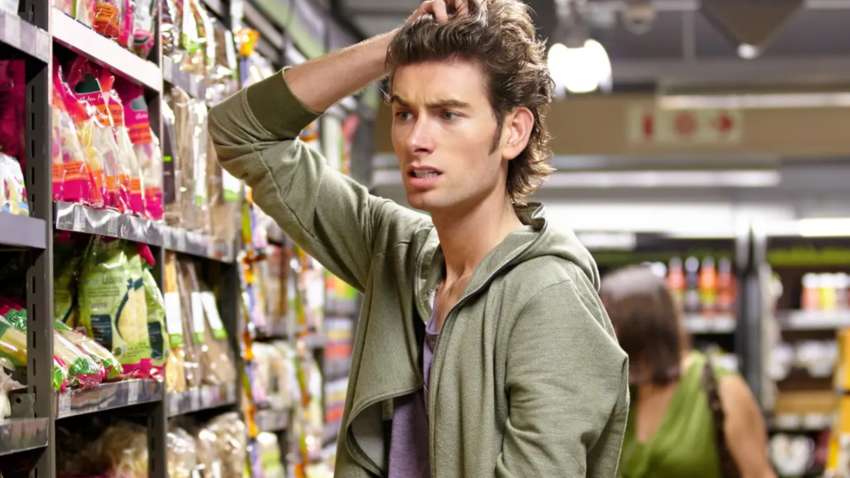 Розбили товар у магазині: хто повинен за це платити