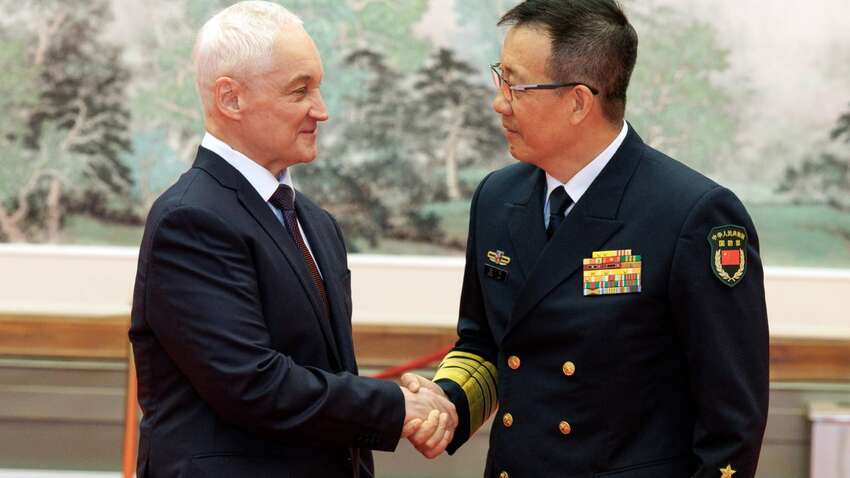 Министр обороны РФ в Китае распространяет вранье об Украине