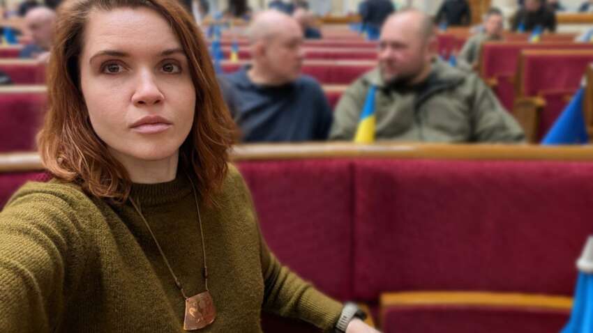 «Возвращение в партийные ряды»: Марьяна Безуглая снова стала членом фракции «Слуга народа» «Возвращение в партийные ряды»: Марьяна Безуглая снова стала членом фракции «Слуга народа»