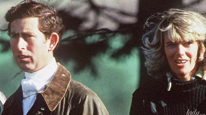 История отношений принца Чарльза и Камиллы: от скрытых встреч до королевского союза История отношений принца Чарльза и Камиллы: от скрытых встреч до королевского союза