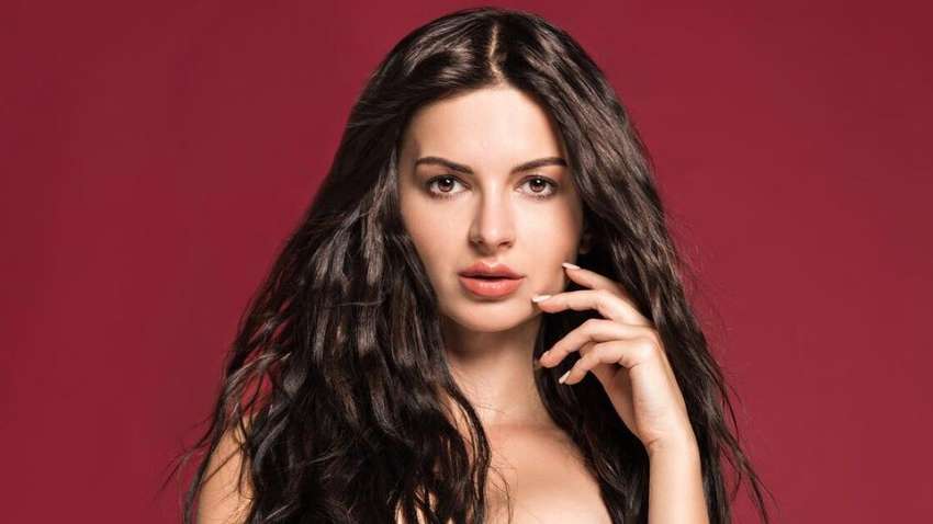 Відому блогерку попросили допомогти військовим, але її менеджер попросила гроші