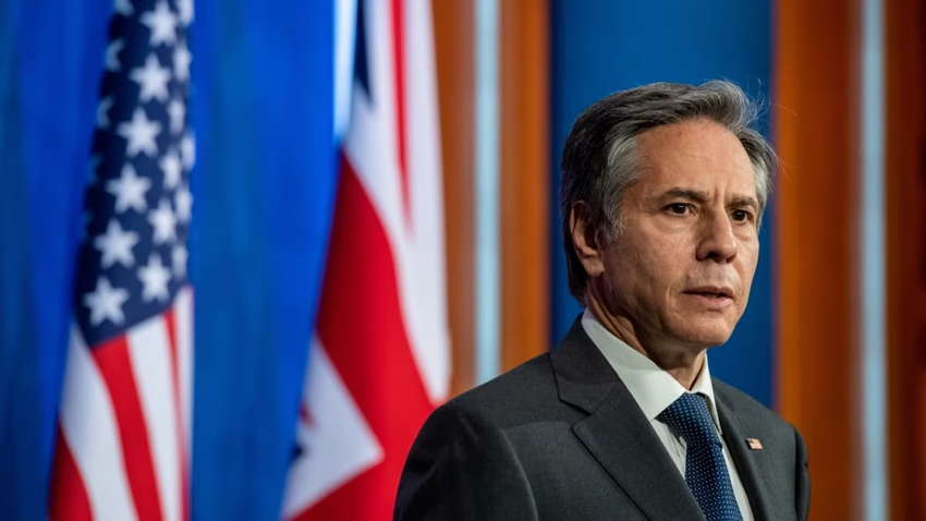 Блинкен заявил, что США собираются корректировать свою позицию по вооружению, которое дают Украине: что это значит