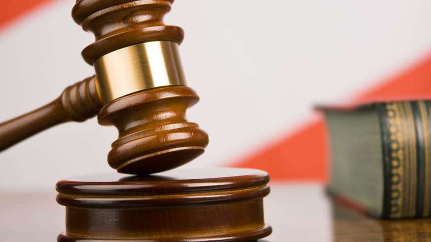 События этого вторника: суд над «единороссом» в Херсоне и Нобелевский день