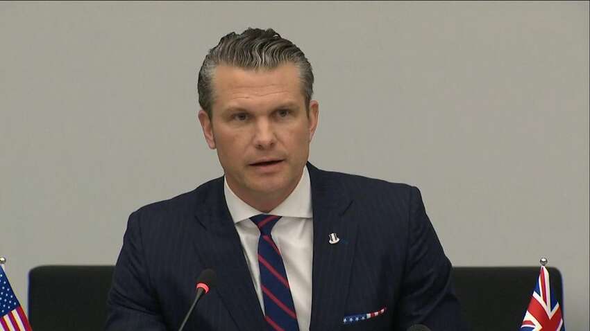 Глава Пентагона назвал два нереалистичных сценария для Украины Глава Пентагона назвал два нереалистичных сценария для Украины