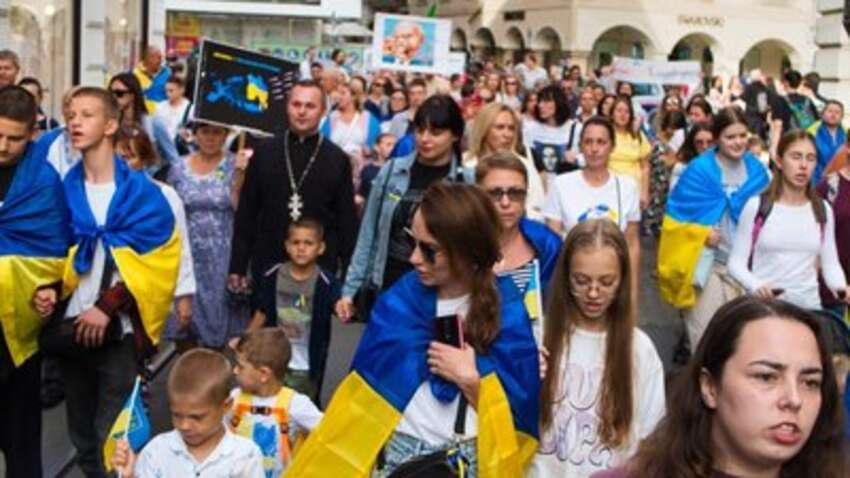 Країна Європи закриває останній центр прибуття українців Країна Європи закриває останній центр прибуття українців