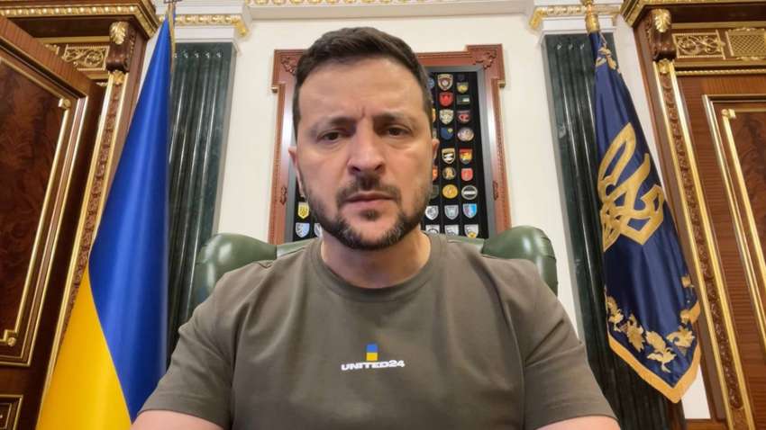 Зеленский обещает "громкие" новости о ситуации на фронте