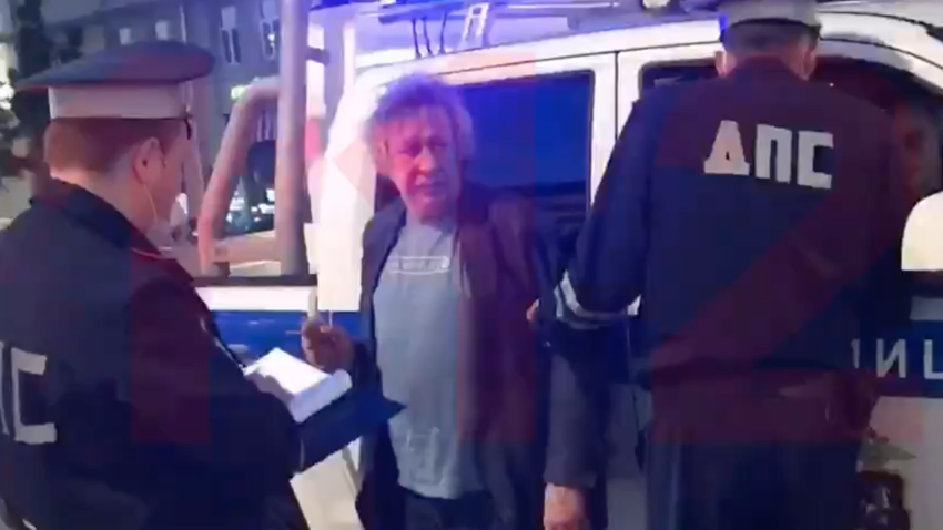 Пьяный актер Ефремов устроил смертельное ДТП в центре Москвы: есть жертвы (ВИДЕО)