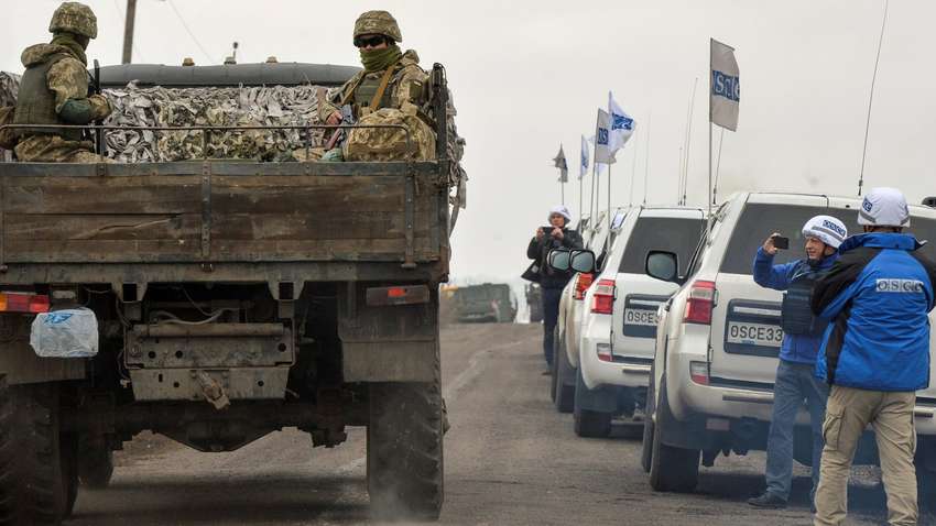 Миссия ОБСЕ заявила о нарушении Украиной условий отвода войск