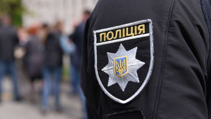 Мужчина расстрелял полицейских в Черновицкой области: что известно (ФОТО)