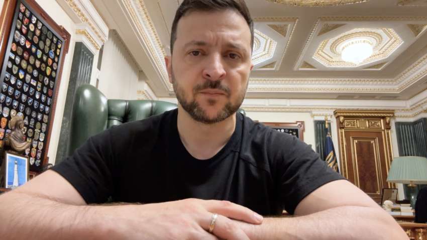 Зеленский раскрыл детали, как работает Армия+: сколько рапортов согласовано