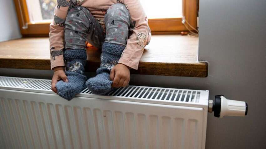 В надежде согреться во время отопительного сезона погибли сотни людей: что известно