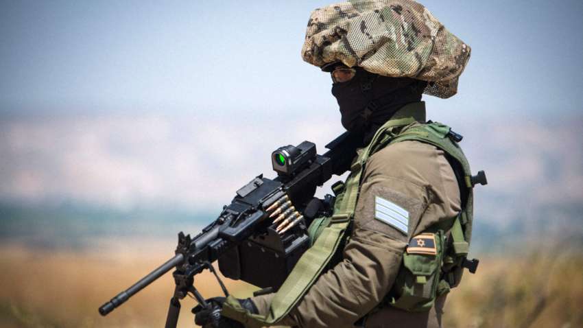 Ізраїльтянин відповідає на незручні питання про військовий конфлікт з ХАМАС Ізраїльтянин відповідає на незручні питання про військовий конфлікт з ХАМАС