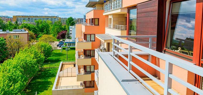 Українці скуповують житло в Польщі: наслідки війни та криза в Україні Українці скуповують житло в Польщі: наслідки війни та криза в Україні