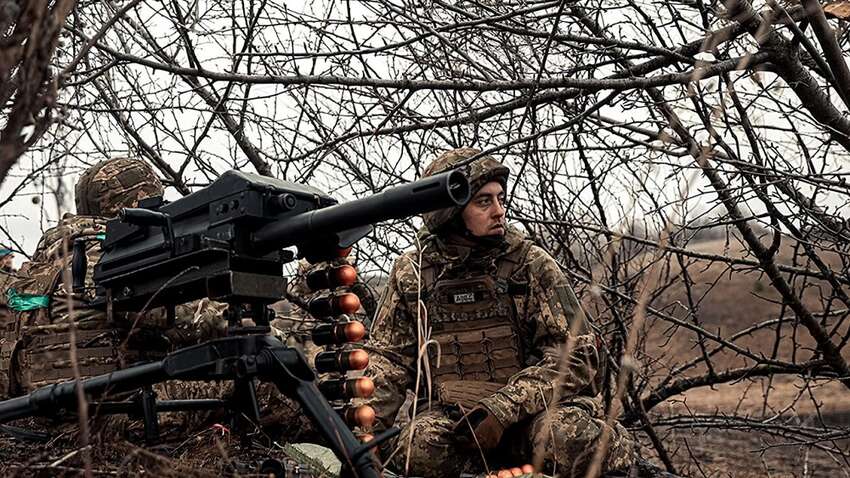 Під загрозою важливе місто: стало відомо, де Росія активно накопичує резерви для наступу 