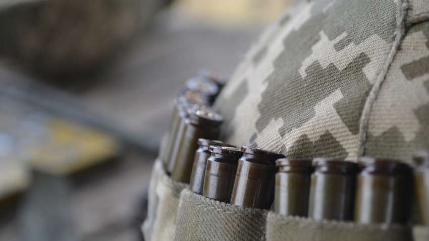 Росія продовжує перекидання військової техніки на схід України - британська розвідка