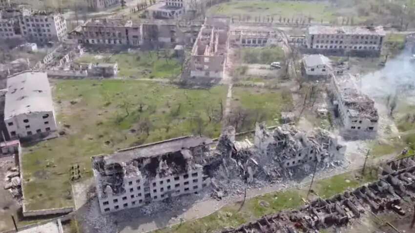 Авіабомба в житловий будинок: у Рубіжному знову “позаштатний” удар окупантів