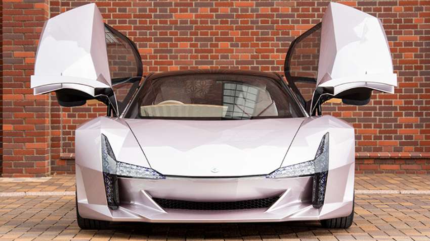 В Японии представили деревянный суперкар на водородном топливе