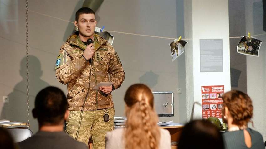 Повітряні Сили представили нового речника, який працюватиме замість Юрія Ігната Повітряні Сили представили нового речника, який працюватиме замість Юрія Ігната